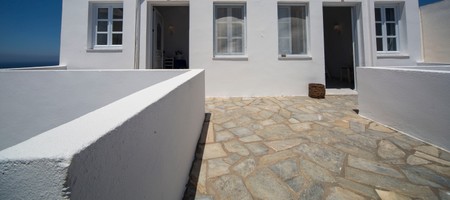 One Bedroom Apartment with Sea View