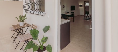 Ibis 5 Aparment