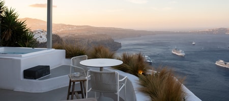 Caldera Suite with Sea View and Outdoor Jetted Plunge Pool