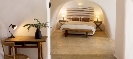 Cave Suite with Sea View and Outdoor Jetted Plunge Pool