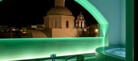 Symposio Jacuzzi Apartment