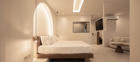 Deluxe Sea View Suite