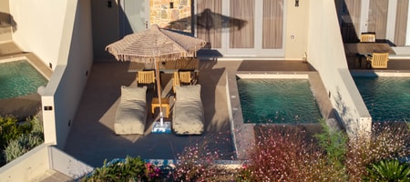 Superb Suite with Sea View Heated Private Pool & One-Way Airport Transfer