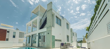 Andriana Villa (4 Bedrooms)