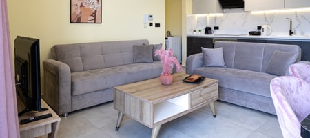 Ruby Apartment | Meraviglia Residence