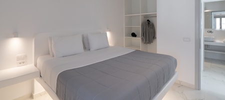 Premium Suite with Outdoor Hot Tub