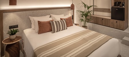 Premium Urban Room