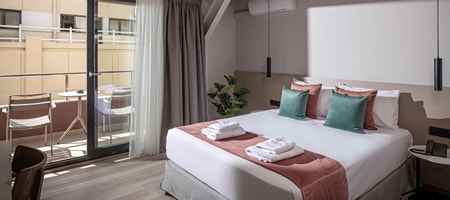 Double Room with Partial Sea View