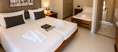 Economy Triple Room with Garden View
