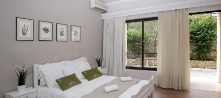 Studio (2 Adults)