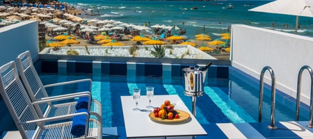 Gold Suite Sea View With Private Pool