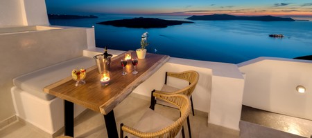 Executive Suite with plunge pool and whirlpool jets