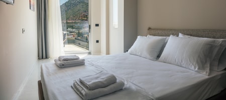 Villa with Sea View 4