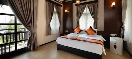 King Bed Chalet with Balcony