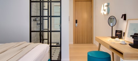 Peer Room