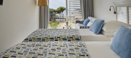 Double or Twin Room +2 27m² Sea view with French Balcony