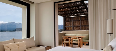 Deluxe Guest Room with Whirlpool