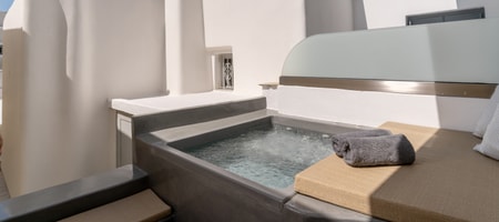 Junior Suite with private outdoor jetted tub & innery courtyard view