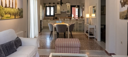 Angelinas Quarters