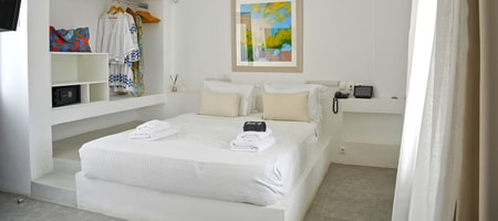 Luxury Junior Suite – Panoramic Views & Private Balcony