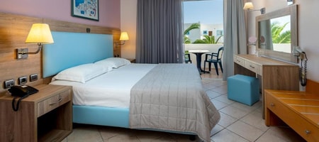 Standard Room with Garden view