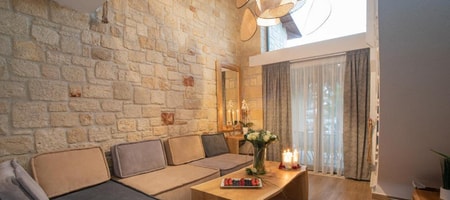 Suite with Garden View