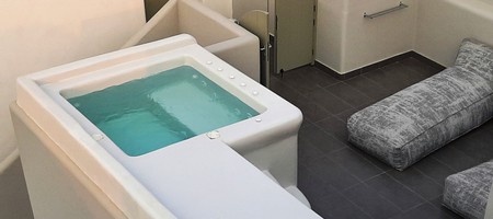 Honeymoon Suite with Outdoor Hot Tub