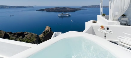 Cave One Bedroom Apartment with Outdoor Hot tub