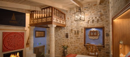 Byzantine Queen Room with Fireplace & Balcony | Οντάς του Σίνα