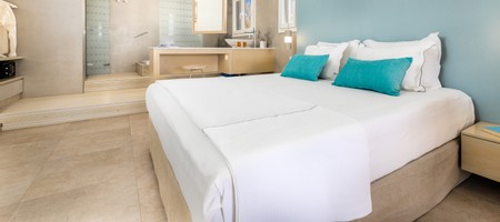 Premium Suite Sea View with Outdoor Hot Tub and Spa Bath