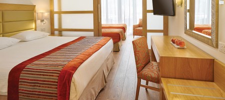 Family Junior Suite with Inland View