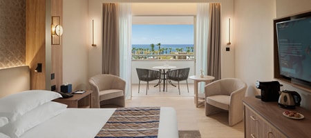 Deluxe Room with Pool and Sea View