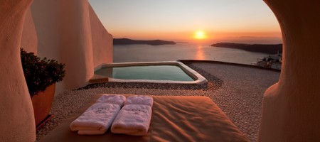 Kapari Up & High with Outdoor Hot Tub & Panoramic Caldera View