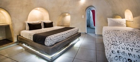 Superior Traditional Cave Triple  Room