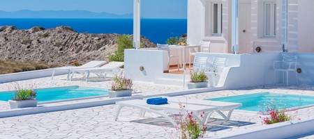 Superior Villa with Outdoor Private Pool and Hot Tub