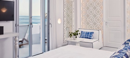 Superior Double Room with Open Air Jetted Tub and Sea View