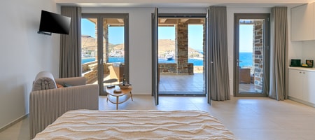 King Suite with Sea View & Jacuzzi