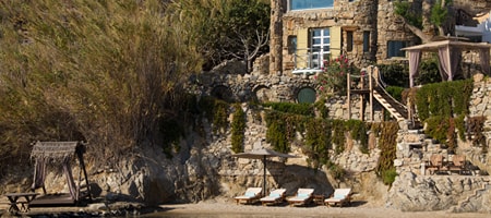 Noah’s Waterfront Villa with Private Pool and Private Beach