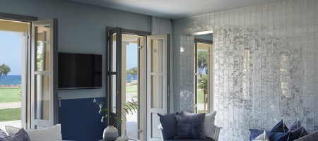 Premier two Bedroom Hotel Suite Sea view (Fully Renovated)