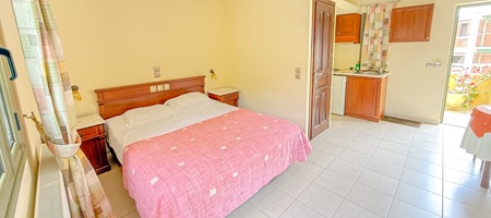 Double Room with Partial Sea View