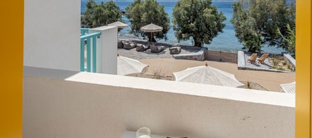Beachfront Boutique House (YELLOW)