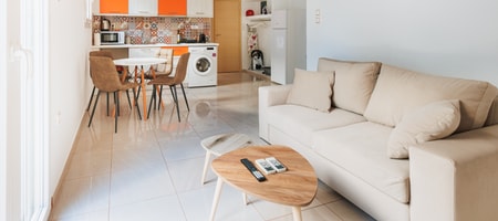 Colourful cosy apartment at Panormou metro station