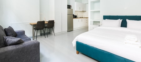 Snug studio apartment with shared garden II
