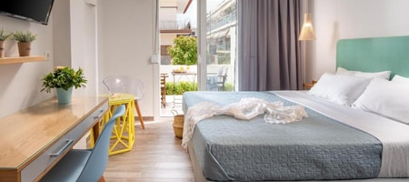 Double Deluxe Studio with Street View
