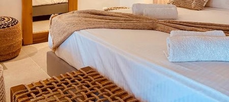 FAMILY ROOM 4 PAX with OUTSIDE HOT TUB/SEA/CALDERA VIEW