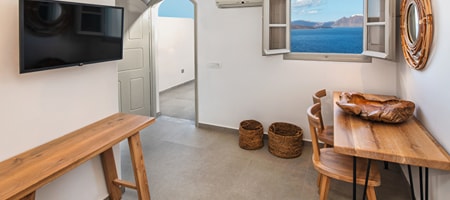DOUBLE ROOM with OUTSIDE HOT TUB/SEA/CALDERA VIEW