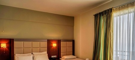 Standard Triple Room Partial Sea View