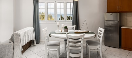 The Seaview Corner Apartments Ipsos