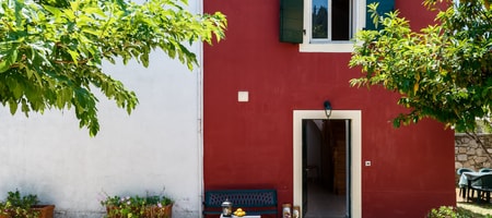 Traditional Rustic Maisonette