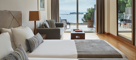 Executive Two( 2) Bedroom Suite Sea View-Main Building